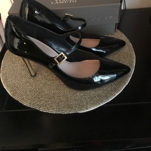 Vince Camuto Black and Gold Heel Shoe